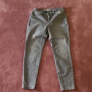 Style & Co Curvy Skinny Leg Gray Jeans